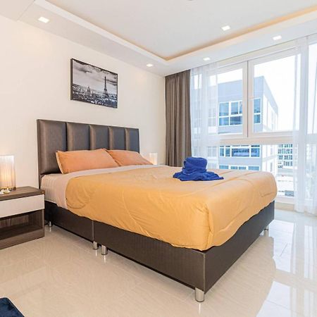 Grand Avenue By Fantasea Beach Pattaya Ruang foto