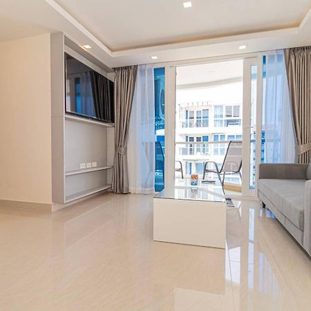 Grand Avenue By Fantasea Beach Pattaya Ruang foto