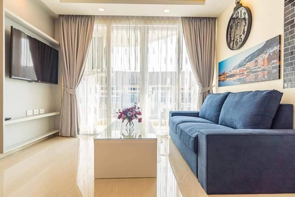 Grand Avenue By Fantasea Beach Pattaya Bagian luar foto