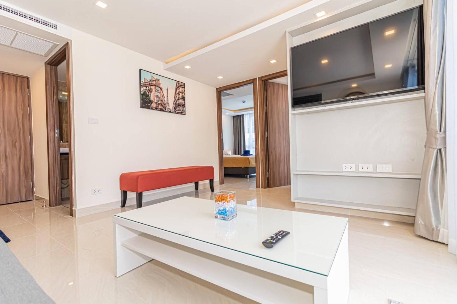 Grand Avenue By Fantasea Beach Pattaya Ruang foto